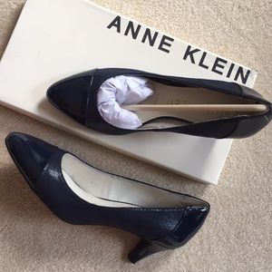Anne Klein kitten heel pumps